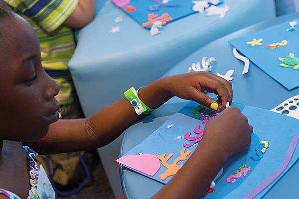 Camp Ocean® presents plenty of creative opportunities for budding Picassos to master Monets, and kids can express themselves with all kinds of crafts from painting to jewelry-making and create future living-room museum pieces.
Cost: Included
Restriction: 2-11 years