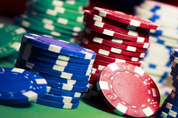 Play onboard poker with low minimums, high-stakes tables, and tournaments—pick your game, play it smart, and you could rake in serious winnings.
Cost: $
Restriction: 18+
