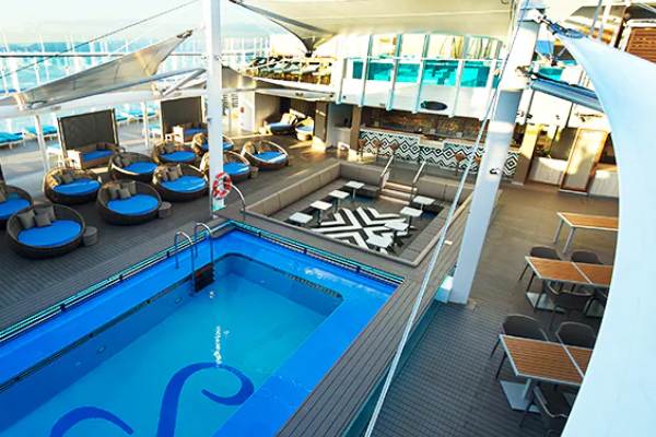 Serenity Adult-Only Retreat is a quiet, kid-free haven with sea breezes, plush loungers, and a nearby bar—perfect for reconnecting, finishing that book, or blissfully doing nothing at all.
Cost: Included
Restriction: 21+