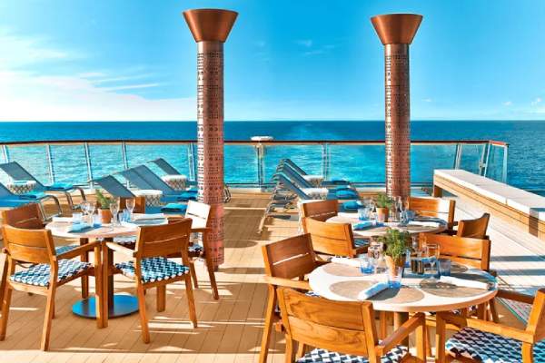 The revolutionary Aquavit Terrace is a magical space where your destination is your dining room. Located outside the World Cafe, it provides more al fresco dining experiences than on any ship at sea.