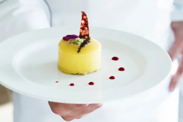 The sommeliers and culinary masters at The Chef's Table create the perfect food and wine pairings during a multi-course tasting, enjoyed in the restaurant or in a private dining room.