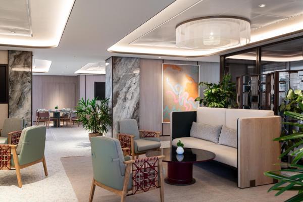 Beach House Lounge.